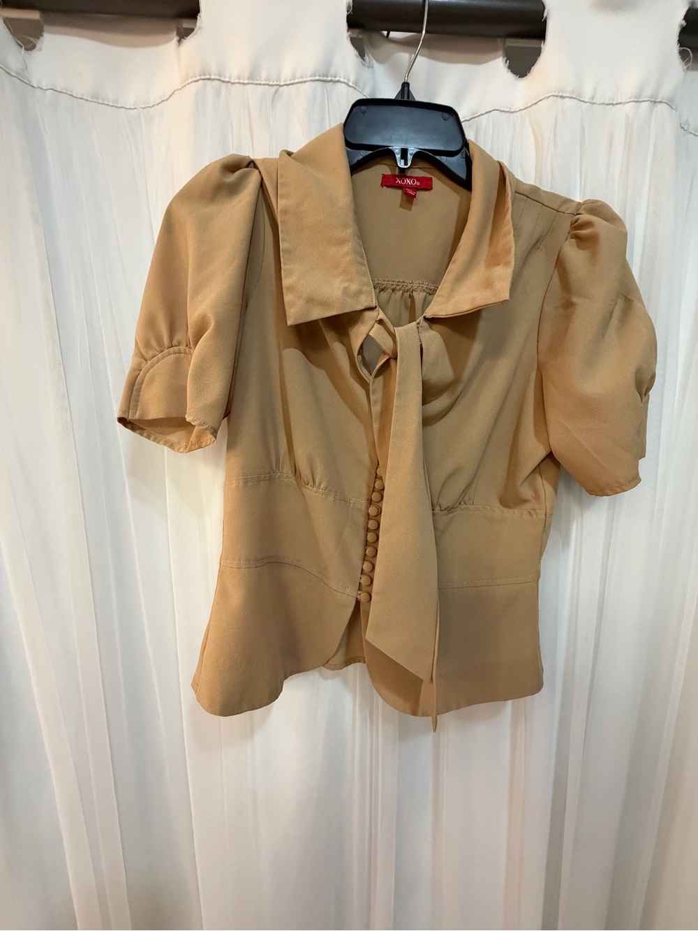 XOXO Women's Tan Puff Sleeve Tie-Neck Blouse